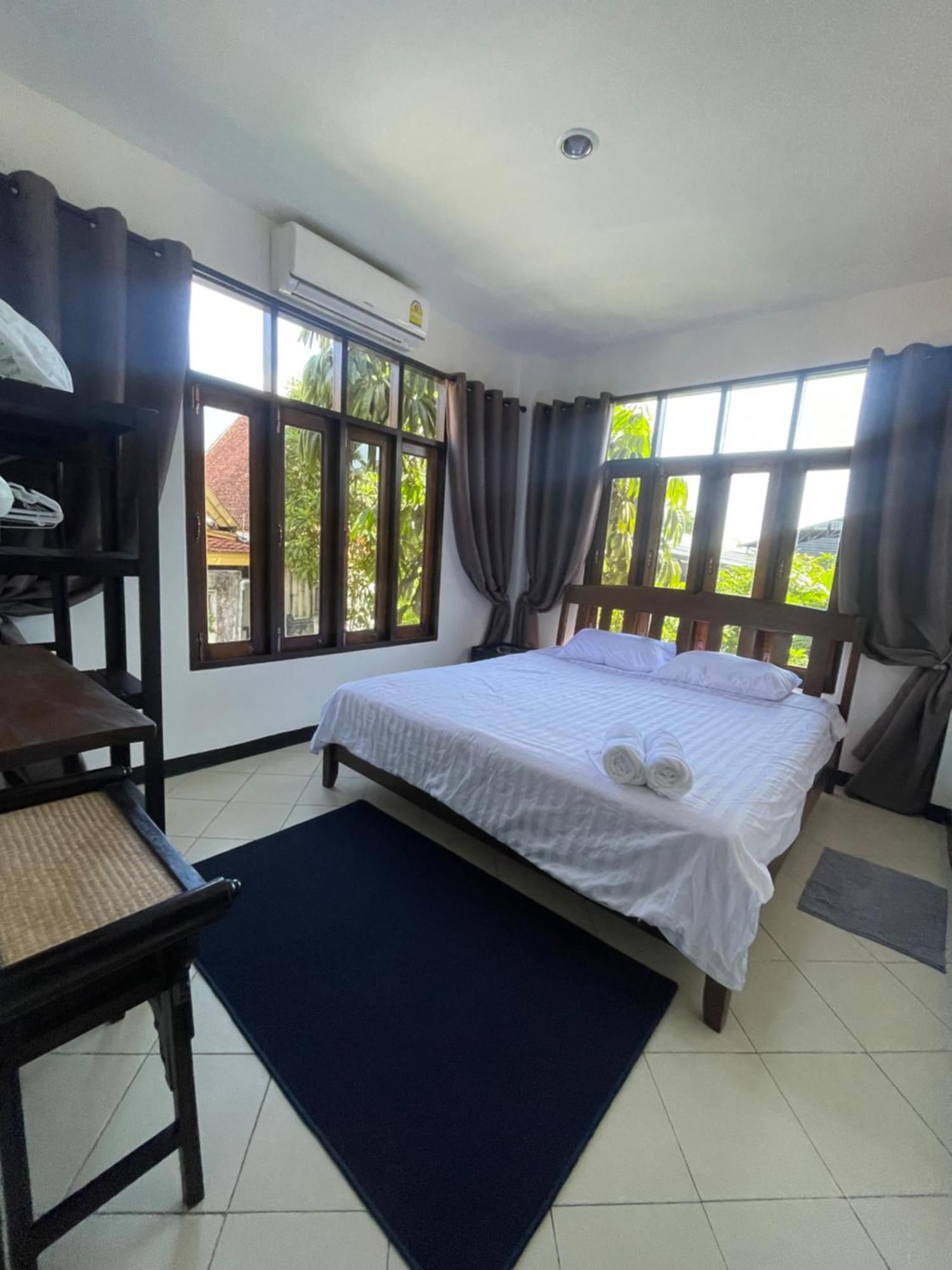 Aisawan Resort Villa Ban Lum Fuang Екстер'єр фото