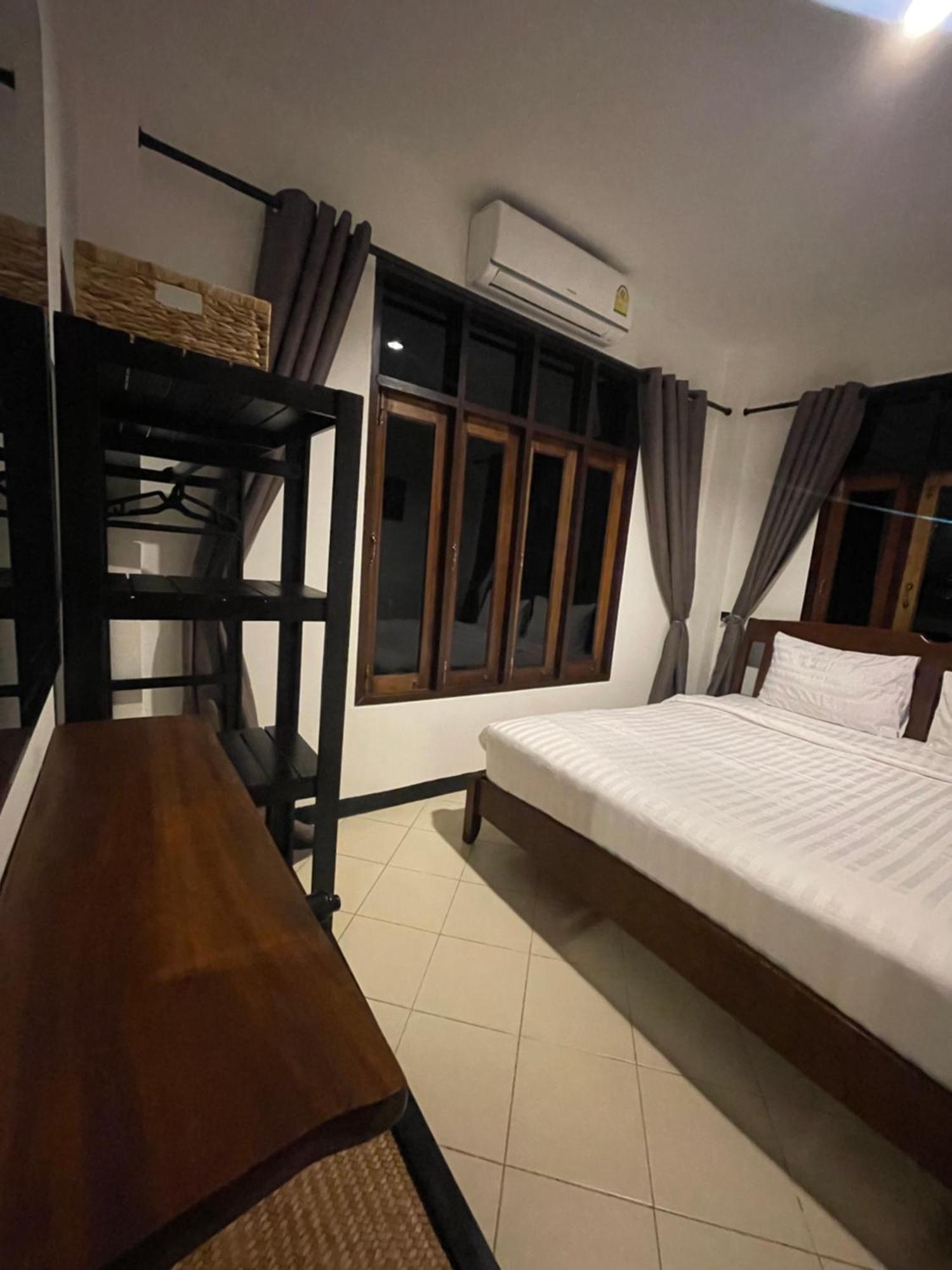 Aisawan Resort Villa Ban Lum Fuang Екстер'єр фото